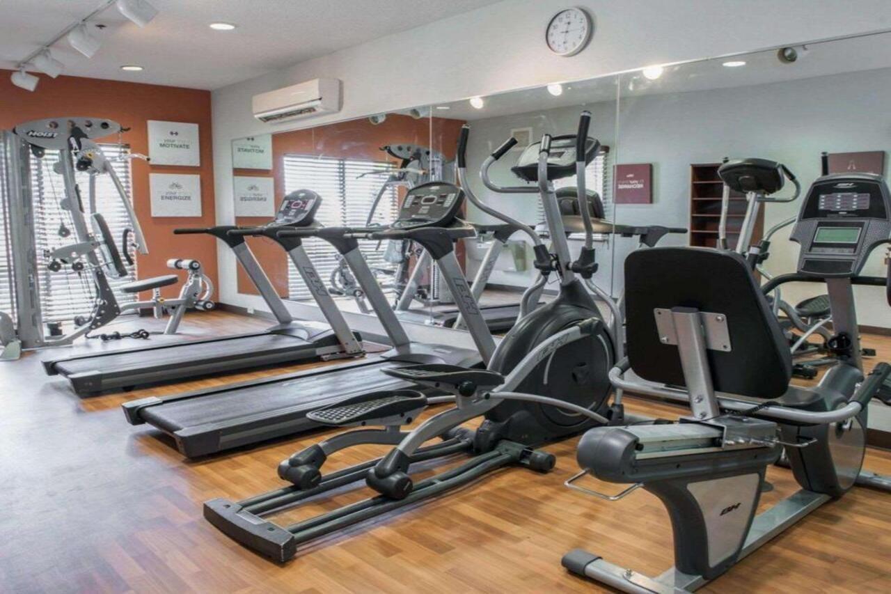 ホテル コンフォート スイーツ サウスポート Southport エクステリア 写真