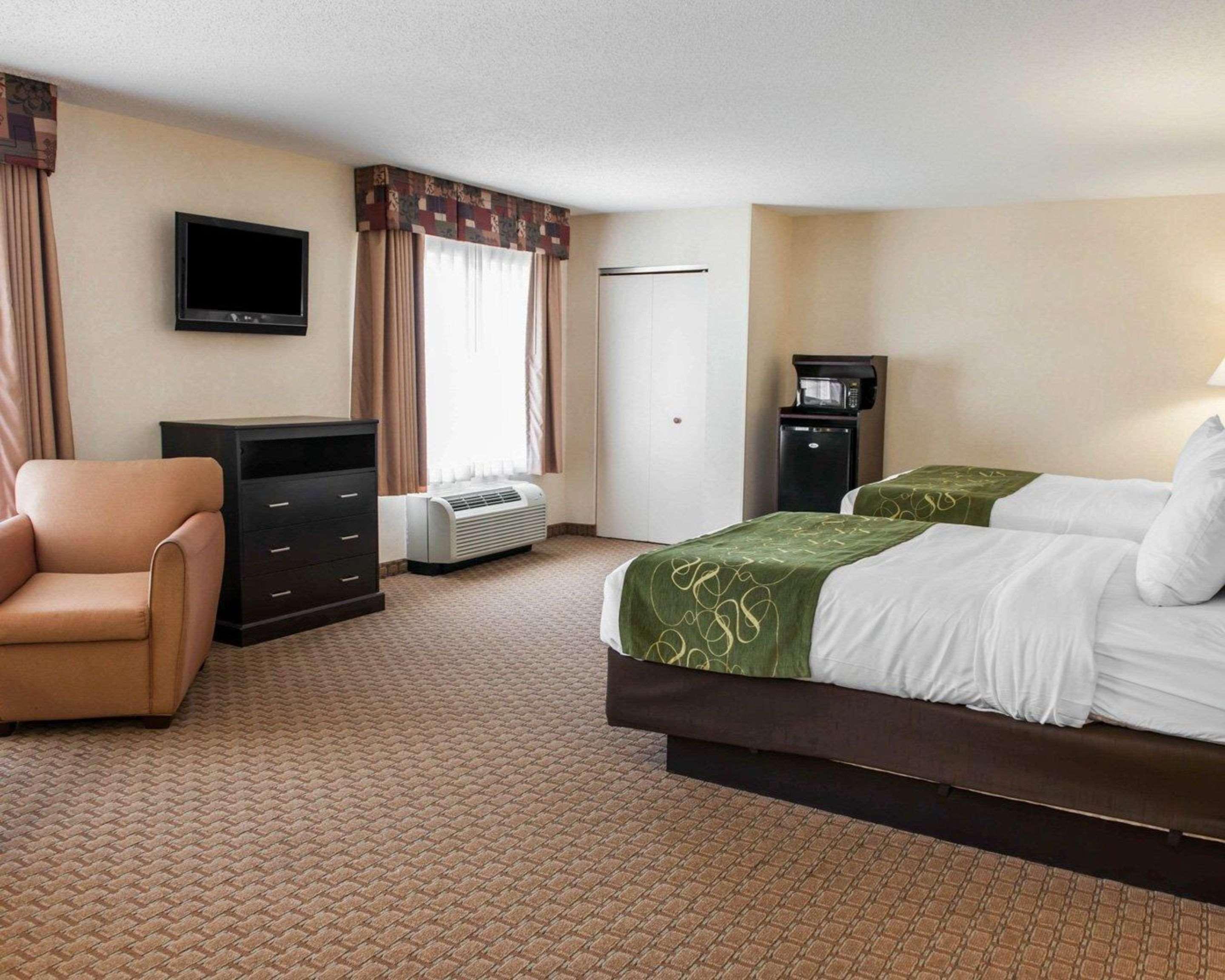 ホテル コンフォート スイーツ サウスポート Southport エクステリア 写真
